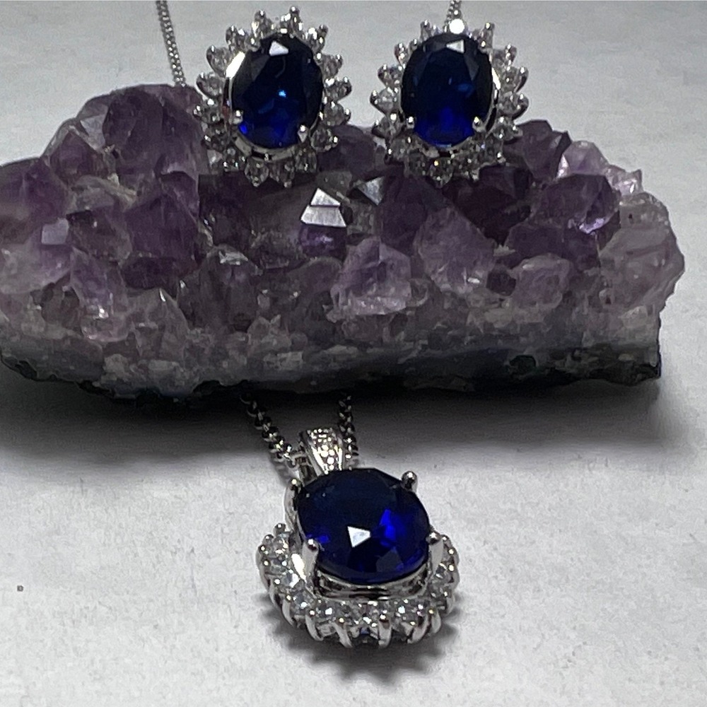 Avon RJ 125 Blue Created Sapphire Halo Pendant Necklace and Earrings Jewelry Set